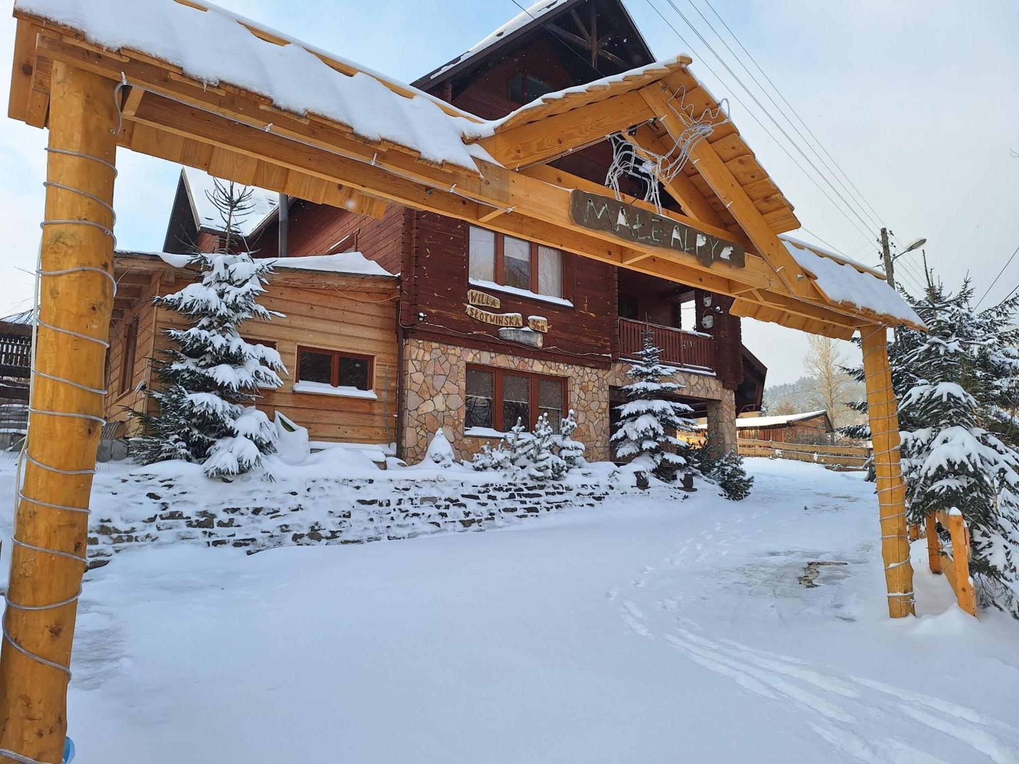WILLA MAŁE ALPY 300 m OD 2 KOMPLEKSÓW NARCIARSKICH SŁOTWINY-ARENA Krynica-Zdrój Exterior foto